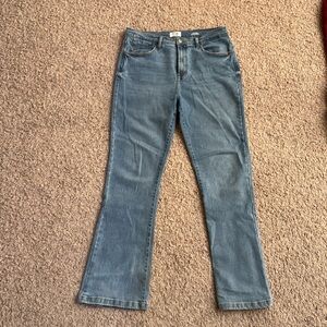 Kensie Jeans Vintage LUXE - The Tessa High Rise Boot Cut
SIZE - 12/31